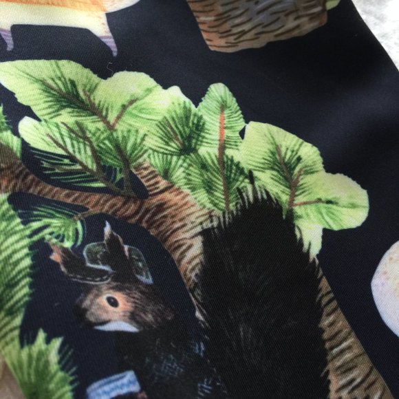 Ludomara Ladies Top Medium/Small - Lots of Charm and Character - Picture 14 of 16